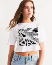Load image into Gallery viewer, Craglines Shift Women's Cropped Tee