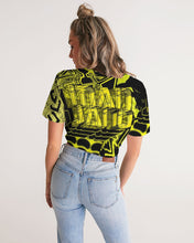 Load image into Gallery viewer, NOMELLOW MANJANO Women's Twist-Front Cropped Tee