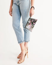 Load image into Gallery viewer, Chalkwater Crush Wristlet