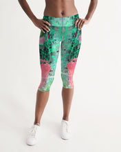 Load image into Gallery viewer, painters table 2 Women's Mid-Rise Capri
