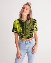Load image into Gallery viewer, NOMELLOW MANJANO Women's Twist-Front Cropped Tee