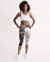 Load image into Gallery viewer, Chalkwater Crush Women's Mid-Rise Capri