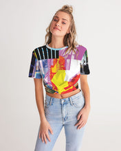 Load image into Gallery viewer, urbanAZTEC Women's Twist-Front Cropped Tee