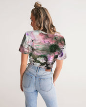 Load image into Gallery viewer, Chalkwater Crush Women's Twist-Front Cropped Tee