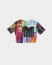 Load image into Gallery viewer, urbanAZTEC Women's Twist-Front Cropped Tee