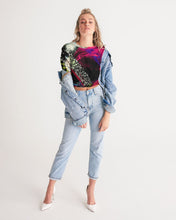 Load image into Gallery viewer, Static Electricity Women's Twist-Front Cropped Tee