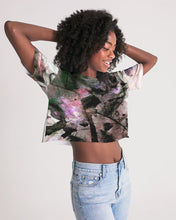 Load image into Gallery viewer, Chalkwater Crush Women's Lounge Cropped Tee
