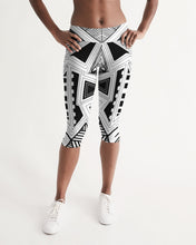 Load image into Gallery viewer, Craglines Shift Women's Mid-Rise Capri