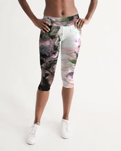 Load image into Gallery viewer, Chalkwater Crush Women's Mid-Rise Capri