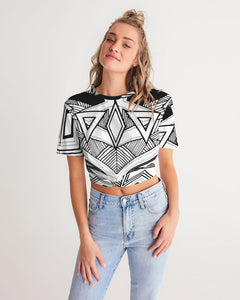 Craglines Shift Women's Twist-Front Cropped Tee