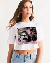 Load image into Gallery viewer, Chalkwater Crush Women&#39;s Cropped Tee
