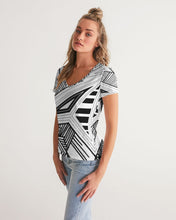 Load image into Gallery viewer, Craglines Shift Women&#39;s V-Neck Tee
